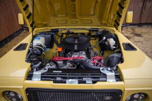 Image 16/28 of Land Rover 90 (1988)