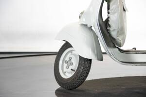 Immagine 19/50 di Piaggio Vespa 125 (1959)