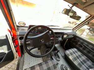 Afbeelding 6/23 van Mercedes-Benz 280 GE (LWB) (1989)