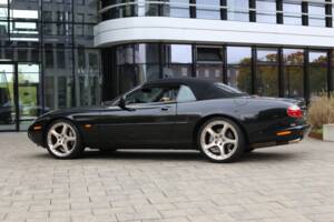 Immagine 42/45 di Jaguar XKR (2001)