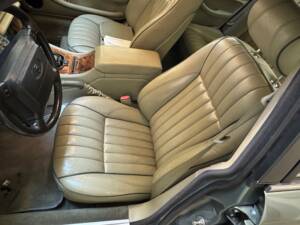 Bild 9/24 von Jaguar XJ 40 (XJ-R) (1993)