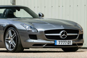 Image 8/50 of Mercedes-Benz SLS AMG Roadster (2014)