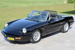 Afbeelding 30/50 van Alfa Romeo 2.0 Spider (1991)