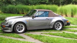 Image 69/104 of Porsche 911 Carrera 3.2 (1986)