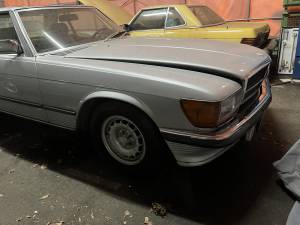 Image 24/25 of Mercedes-Benz 500 SL (1984)