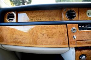Image 36/50 de Rolls-Royce Phantom VII (2006)