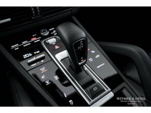 Bild 26/43 von Porsche Cayenne Coupé E-Hybrid (2020)