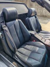 Image 31/42 of Mercedes-Benz 300 SL-24 (1992)