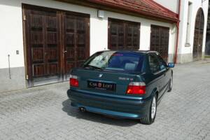 Immagine 28/41 di BMW 323ti Compact (1999)