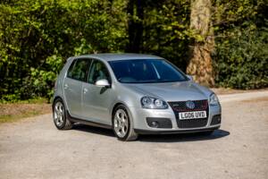 Bild 18/50 von Volkswagen Golf V GTI (2006)
