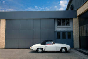 Image 6/19 of Mercedes-Benz 190 SL (1957)