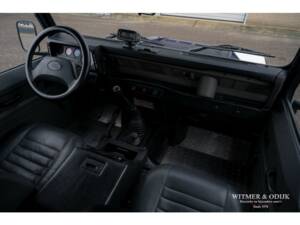 Bild 10/27 von Land Rover Defender 90 (1998)