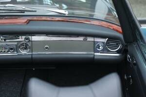 Bild 42/50 von Mercedes-Benz 280 SL (1971)