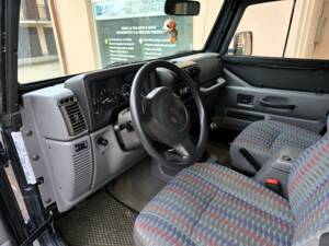 Afbeelding 16/45 van Jeep Wrangler Sport Hardtop 2.5 (1997)