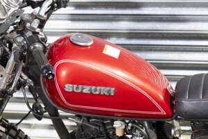 Image 9/18 of Suzuki DUMMY (1986)