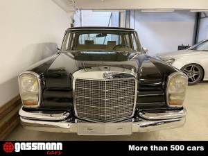 Image 3/15 of Mercedes-Benz 600 (1970)