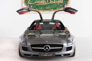 Imagen 18/56 de Mercedes-Benz SLS AMG (2011)