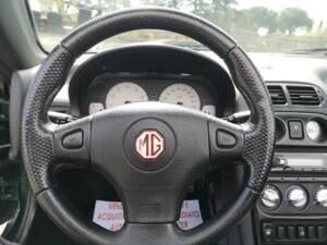 Bild 6/42 von MG TF 115 (2002)