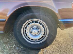 Image 9/20 of Mercedes-Benz 280 SLC (1977)