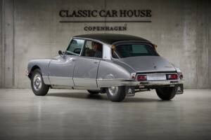 Image 12/92 of Citroën DS 23 Pallas (1975)