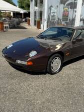 Image 19/28 of Porsche 928 S4 (1987)