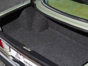 Image 52/66 of Mercedes-Benz 450 SLC (1977)