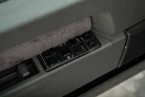 Bild 38/50 von Volvo 940 2.3i (1996)