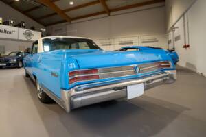 Image 3/22 of Buick Wildcat Sport Coupe (1964)