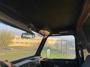 Image 28/53 of Mercedes-Benz 240 GD (SWB) (1982)