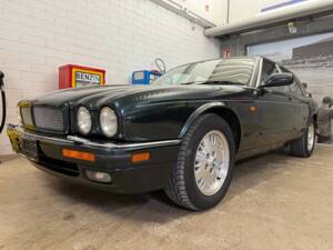Bild 2/21 von Jaguar XJ 6 4.0 (1996)
