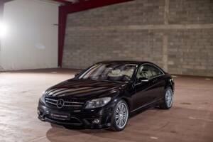 Bild 2/34 von Mercedes-Benz CL 500 4MATIC (2008)