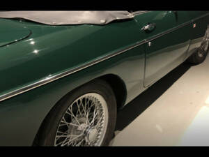 Image 20/40 of MG MGB (1974)