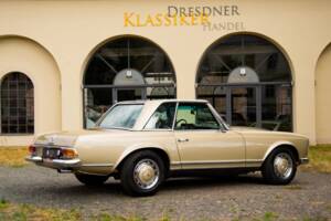 Image 19/56 de Mercedes-Benz 280 SL (1970)