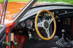 Bild 31/46 von MG MGB GT V8 (1975)