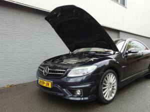 Bild 39/49 von Mercedes-Benz CL 63 AMG (2007)