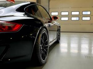 Bild 38/50 von Porsche 911 GT3 RS (2008)