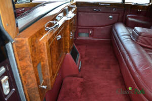 Image 36/50 de Rolls-Royce Phantom V James Young (1964)