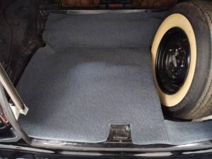 Image 36/50 of Cadillac 61 Sedan (1941)