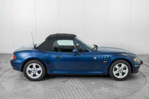 Bild 49/50 von BMW Z3 1.9i (2000)