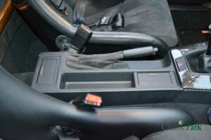 Image 32/50 of BMW 323i (1998)