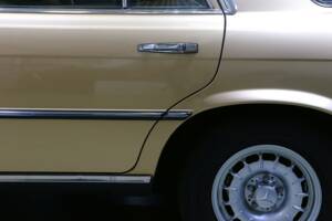 Bild 10/23 von Mercedes-Benz 280 SE (1979)