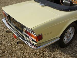 Image 38/50 of Triumph TR 6 (1971)