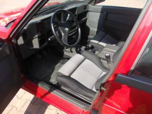 Image 24/51 of Alfa Romeo 75 1.8 Turbo (1991)