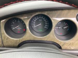 Bild 15/29 von Jaguar XKR (2000)