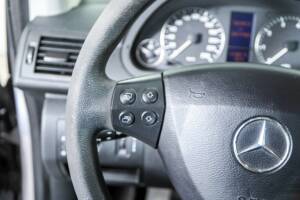 Bild 11/43 von Mercedes-Benz A 160 CDI (2010)