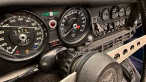 Image 14/18 de Jaguar Type E V12 (1973)