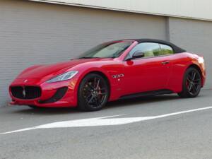Image 2/99 of Maserati GranCabrio Sport (2015)