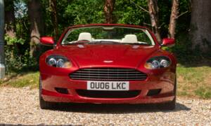 Image 6/50 of Aston Martin DB 9 Volante (2006)