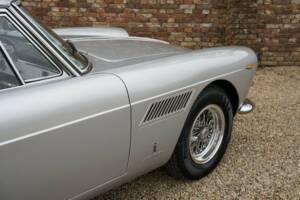 Image 46/50 of Ferrari 250 GT/E (1964)