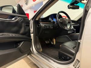 Image 6/19 of Maserati Quattroporte GTS (2014)